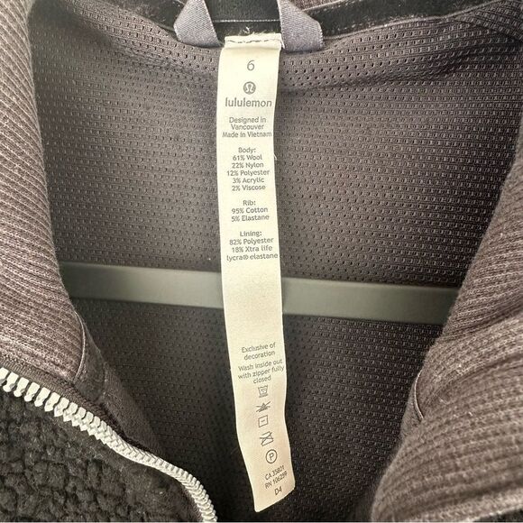 LULULEMON Jacket Women Size 6 Stand Out Sherpa 1/2 Zip Black - Picture 8 of 8